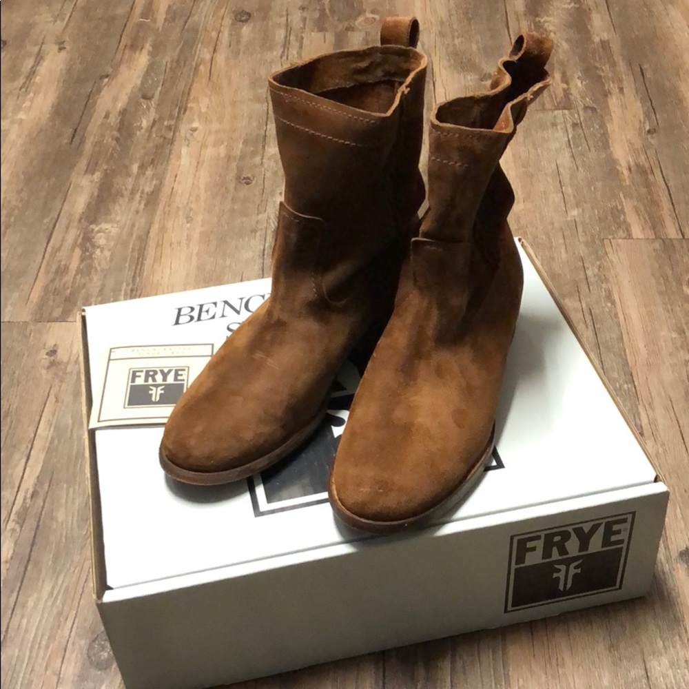 Frye Cara short suede boots, Wood brown, 6.5 - Picture 2 of 8